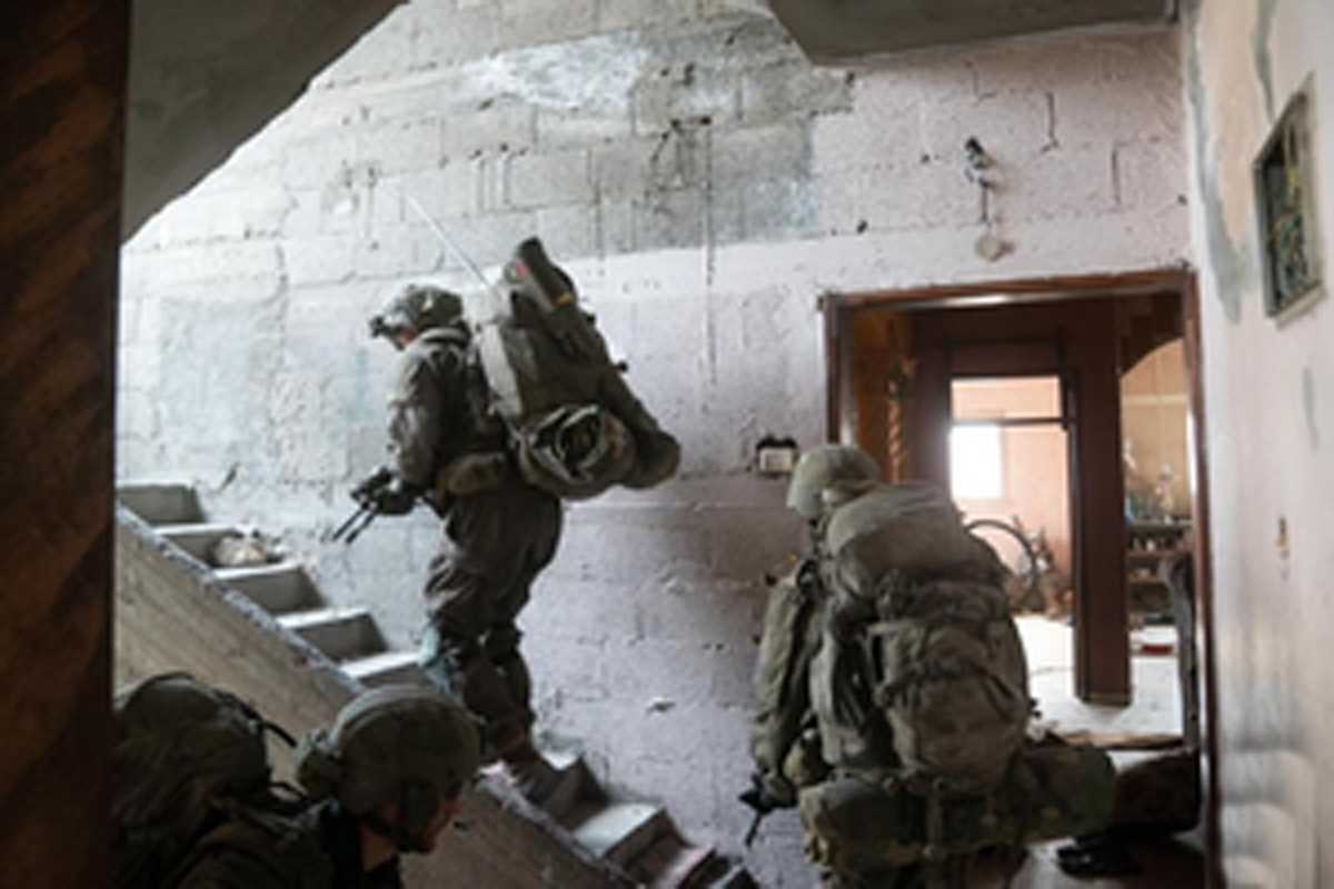 इजरायली सेना ने गाजा में बंधक बनाए गए दौ सैनिकों के शव किए बरामद